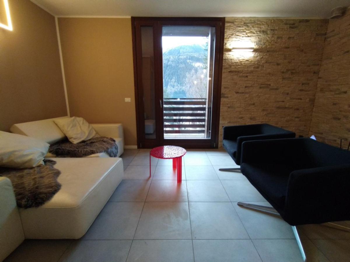 Adamello Peak Apartments Temù Buitenkant foto