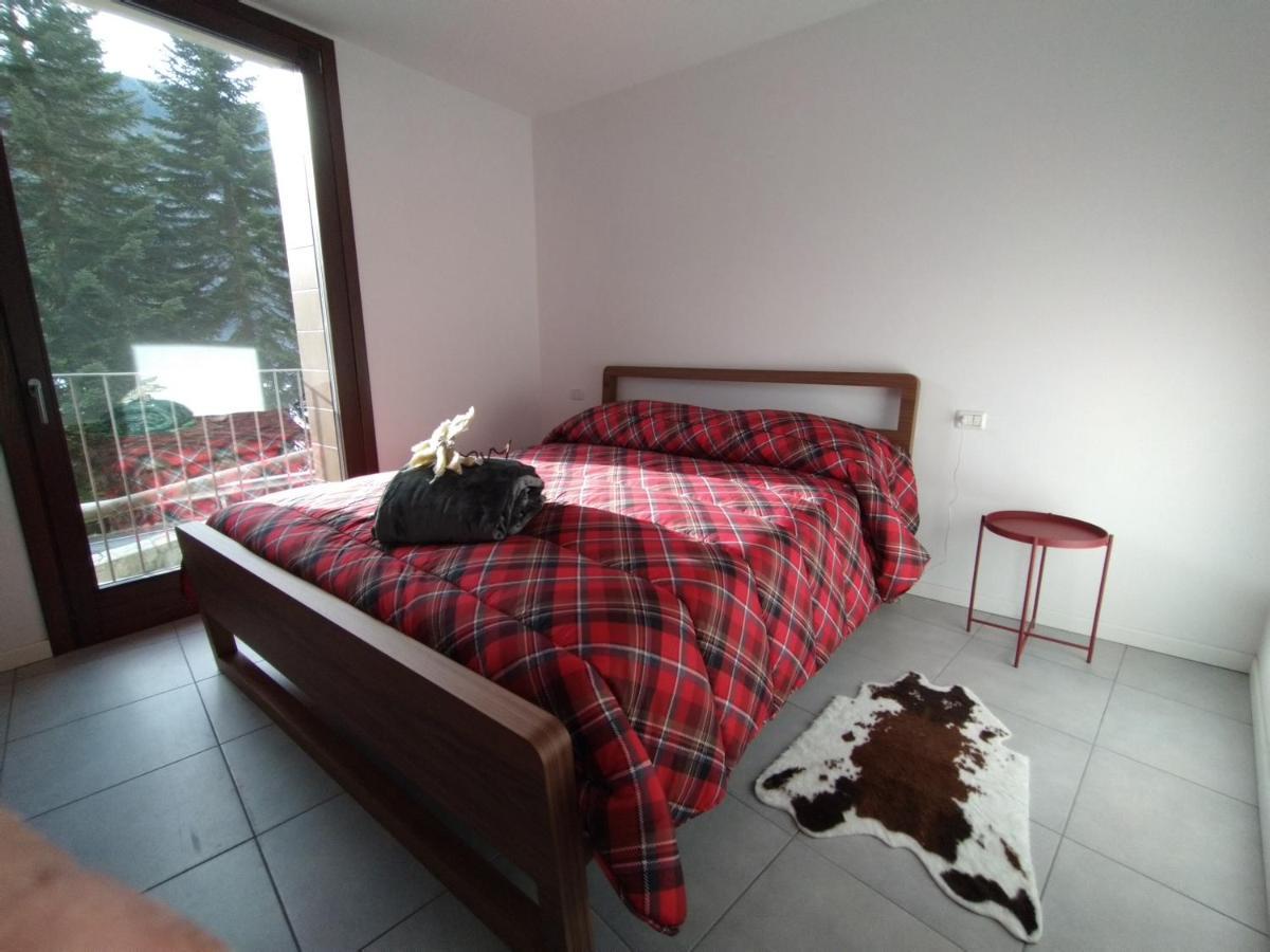 Adamello Peak Apartments Temù Buitenkant foto